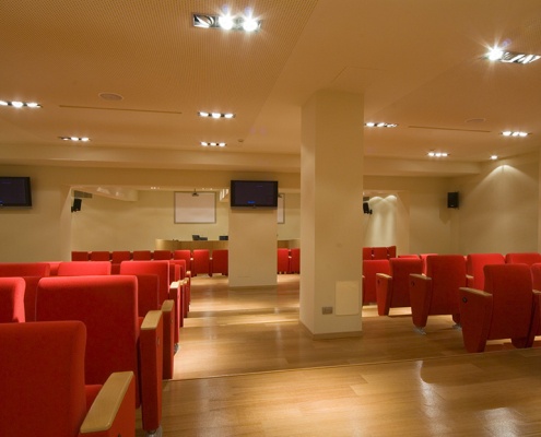 sala-convegni-fondazione-10