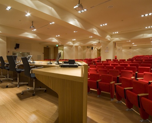 sala-convegni-fondazione-3