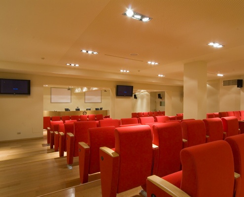 sala-convegni-fondazione-9